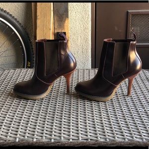 Doc marten burgundy stiletto boots booties US 7